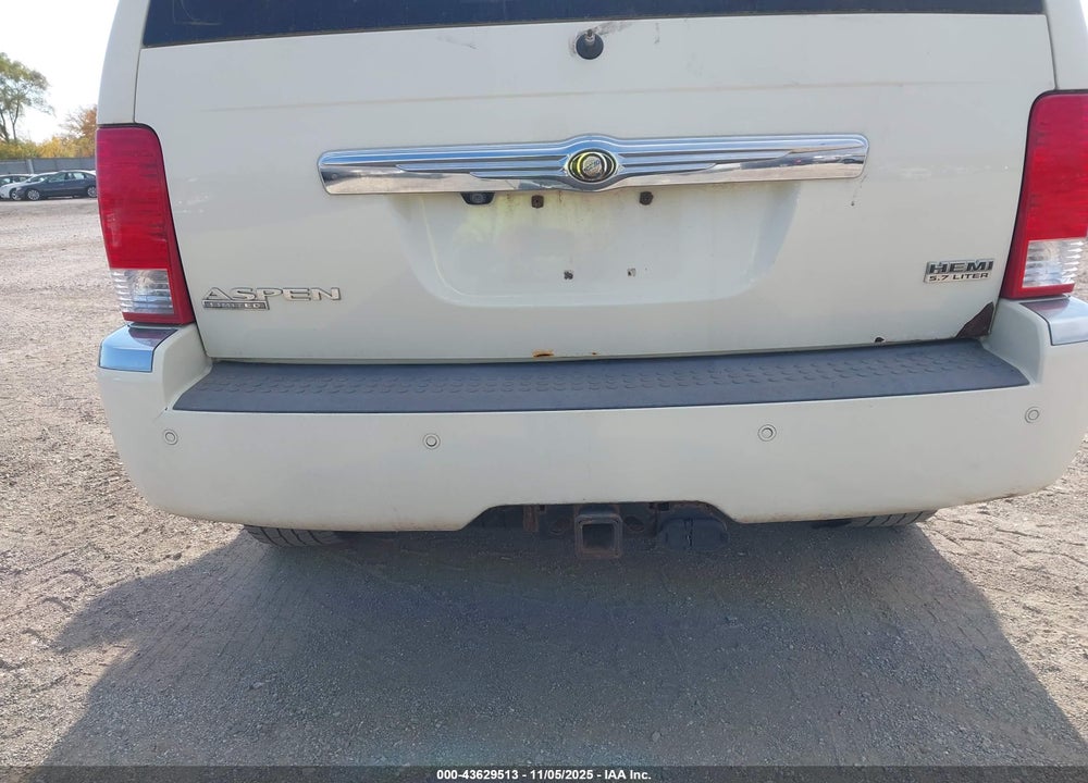2008 CHRYSLER ASPEN VIN: 1A8HW58258F138784