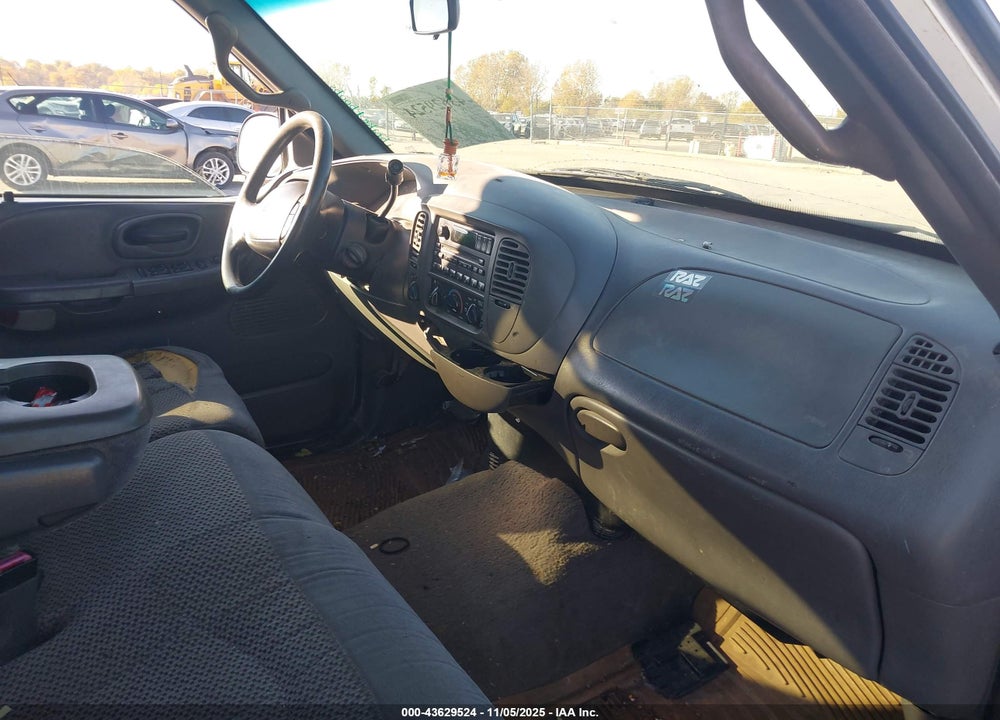 2001 FORD F-150 KING RANCH EDITION/LARIAT/XLT VIN: 1FTRW08W11KE43620