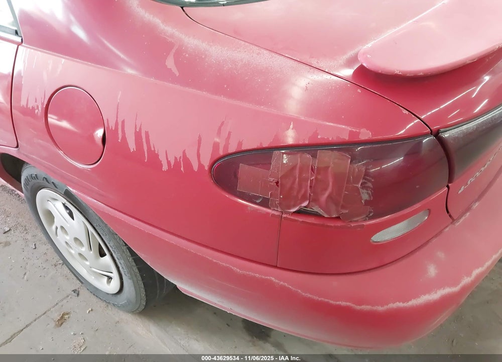 1997 FORD ESCORT LX VIN: 1FALP13P8VW267002