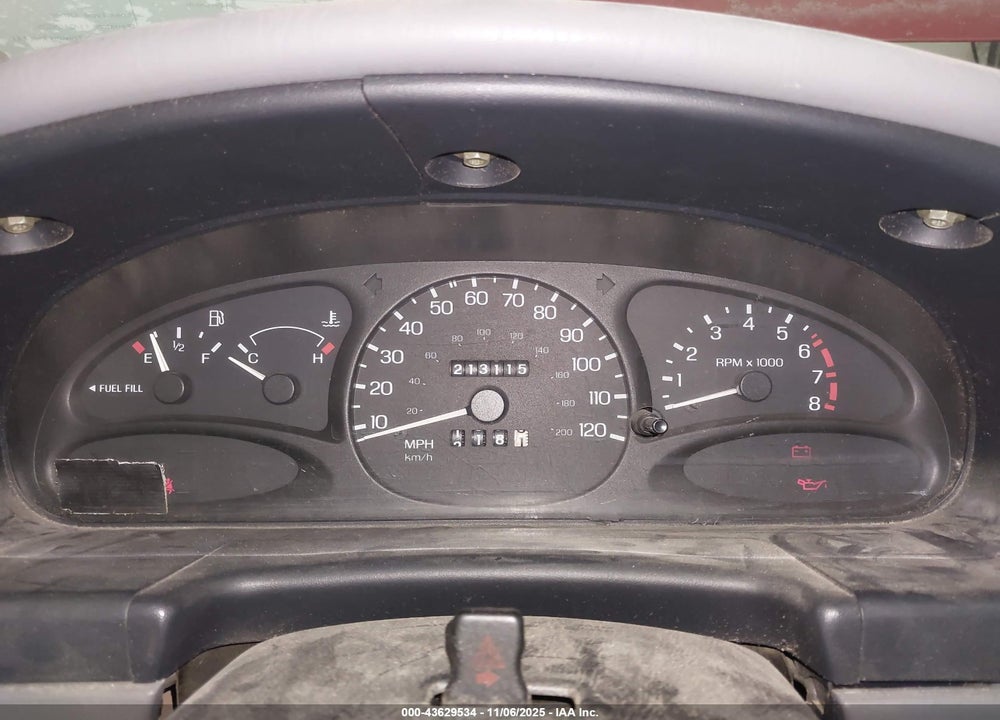 1997 FORD ESCORT LX VIN: 1FALP13P8VW267002