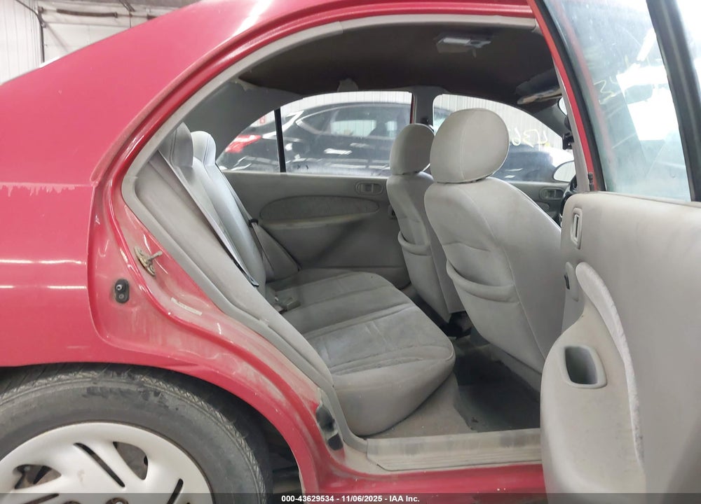 1997 FORD ESCORT LX VIN: 1FALP13P8VW267002