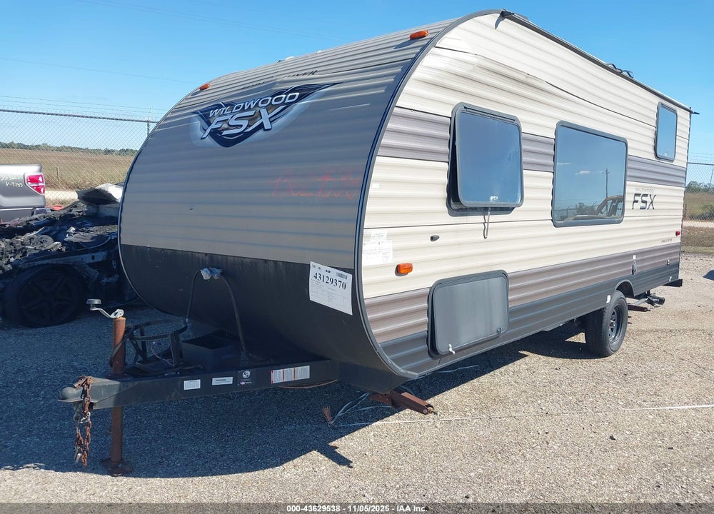 2019 FOREST RIVER WILDWOOD VIN: 4X4TWDT12KY093271