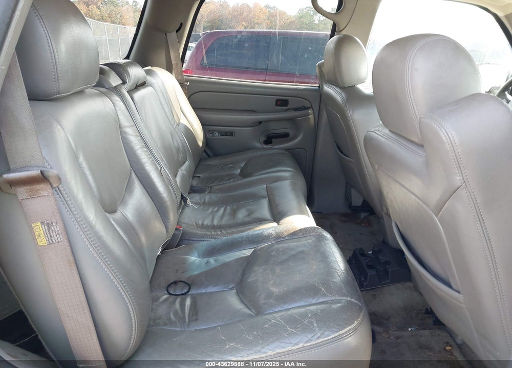 2004 CHEVROLET TAHOE LT VIN: 1GNEC13Z64J117571