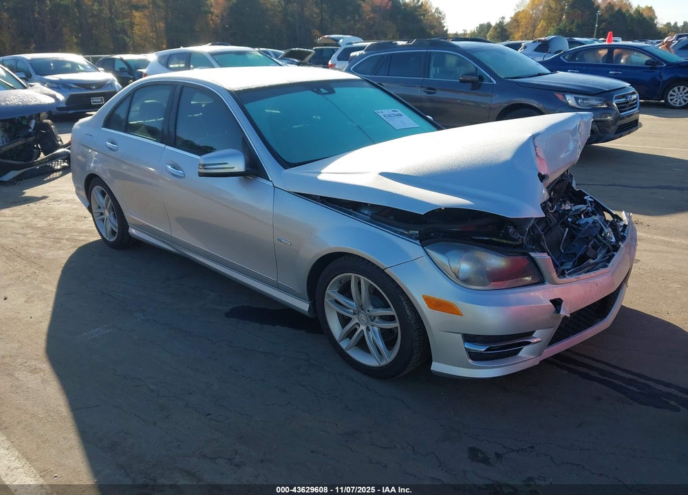 2012 MERCEDES-BENZ C 250 LUXURY/SPORT VIN: WDDGF4HB9CA601941