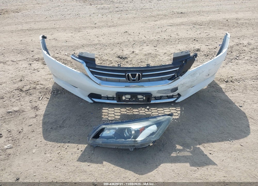 2013 HONDA ACCORD LX VIN: 1HGCR2F35DA113802
