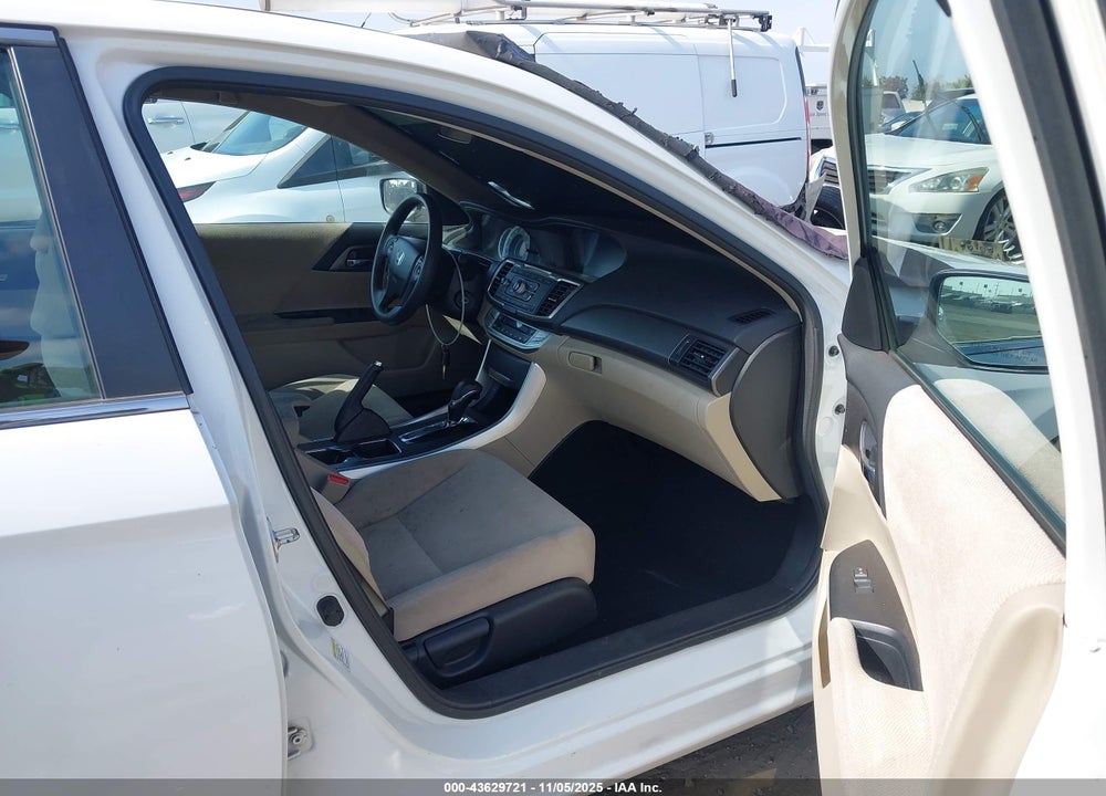 2013 HONDA ACCORD LX VIN: 1HGCR2F35DA113802