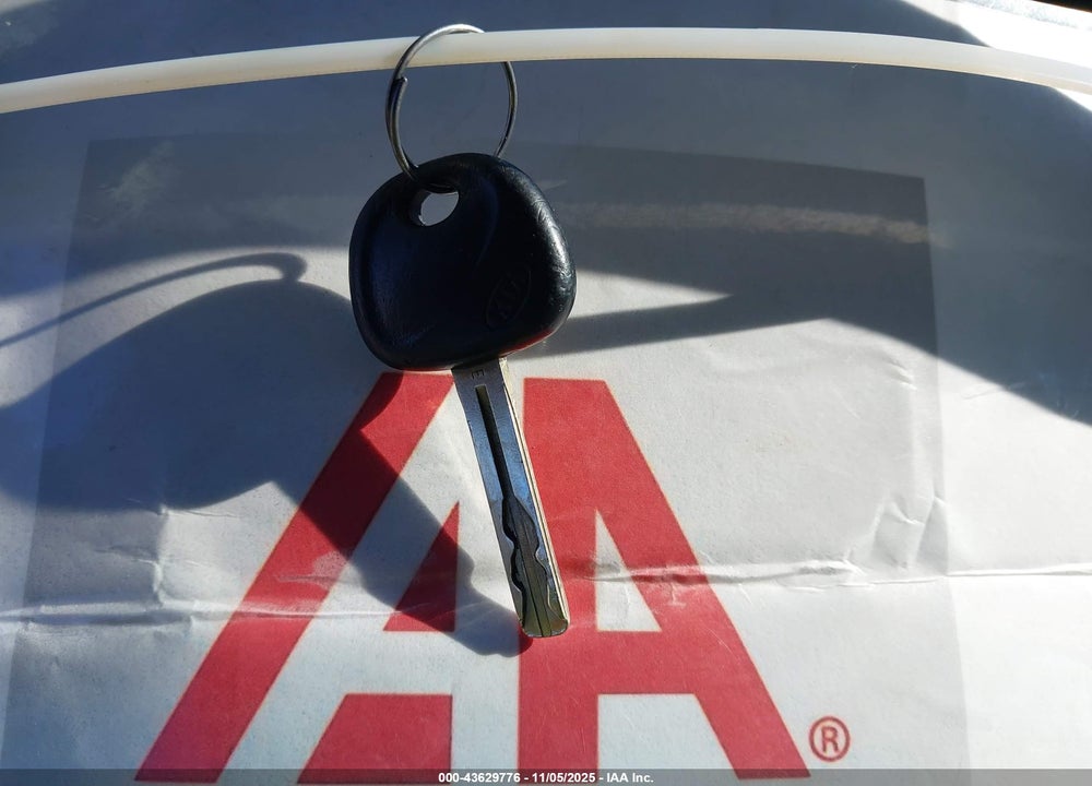 2011 KIA OPTIMA LX VIN: KNAGM4A71B5123377