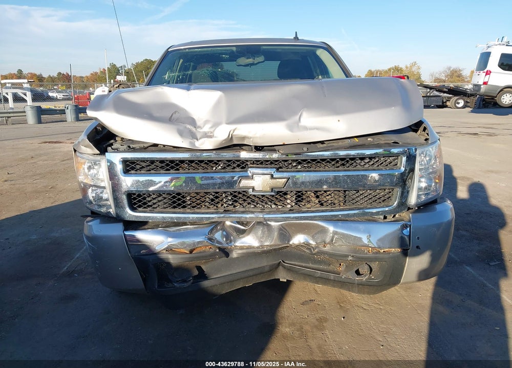2007 CHEVROLET SILVERADO 1500 LS VIN: 2GCEC13CX71732112