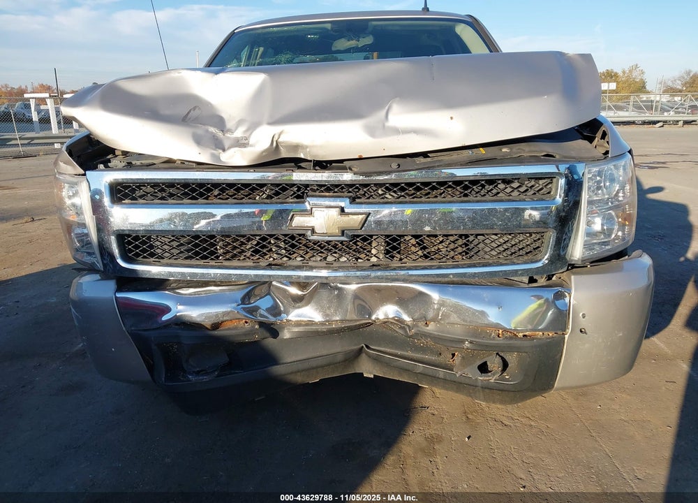 2007 CHEVROLET SILVERADO 1500 LS VIN: 2GCEC13CX71732112