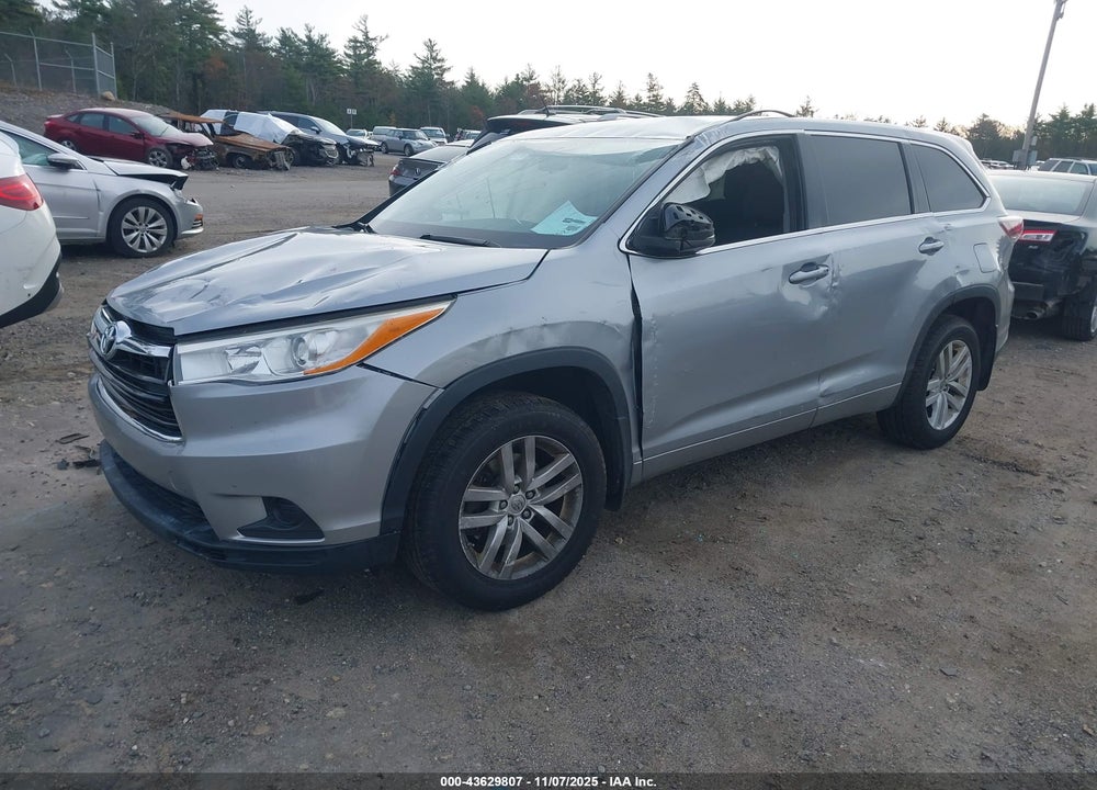 2014 TOYOTA HIGHLANDER LE V6 VIN: 5TDBKRFHXES048873