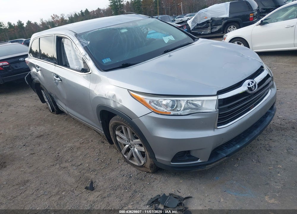2014 TOYOTA HIGHLANDER LE V6 VIN: 5TDBKRFHXES048873
