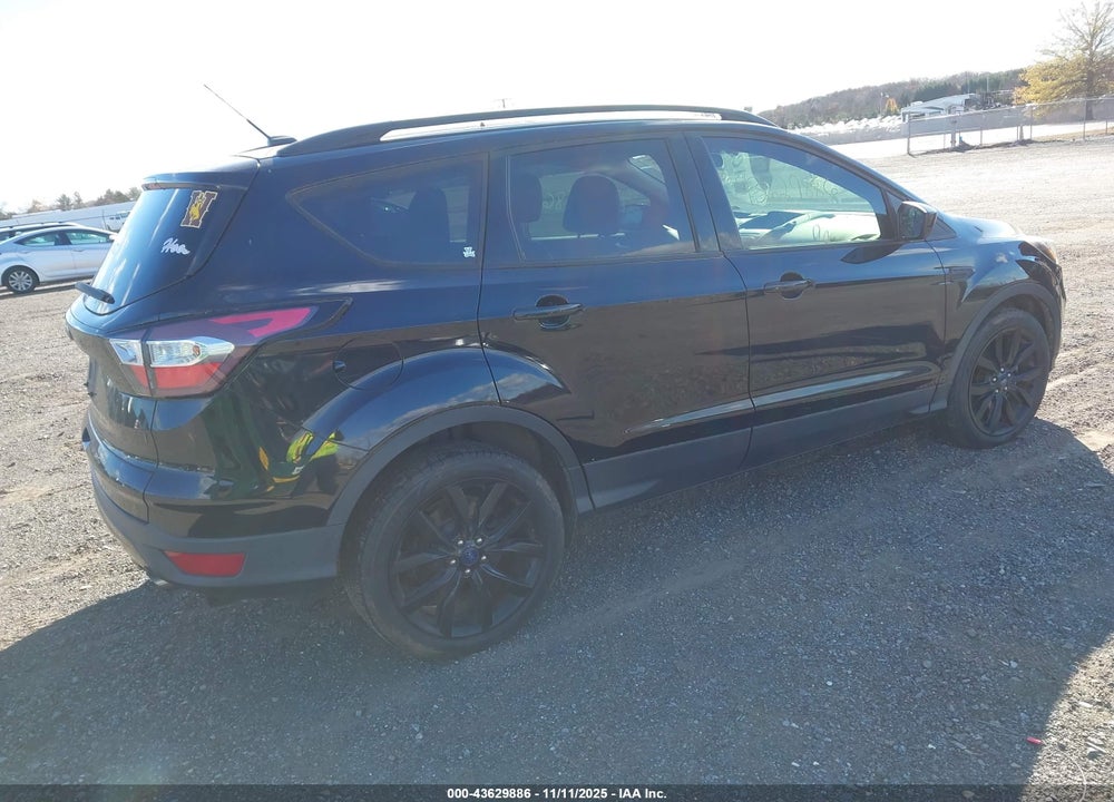 2017 FORD ESCAPE VIN: 1FMCU9GD4HUC73859