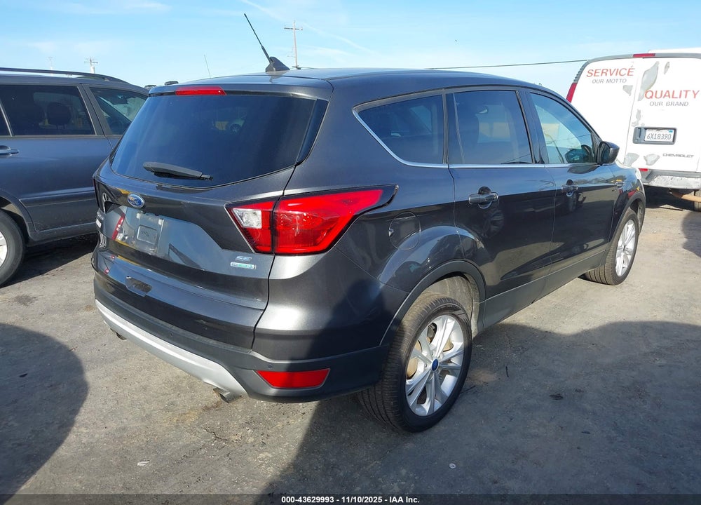 2019 FORD ESCAPE SE VIN: 1FMCU0GDXKUB64423