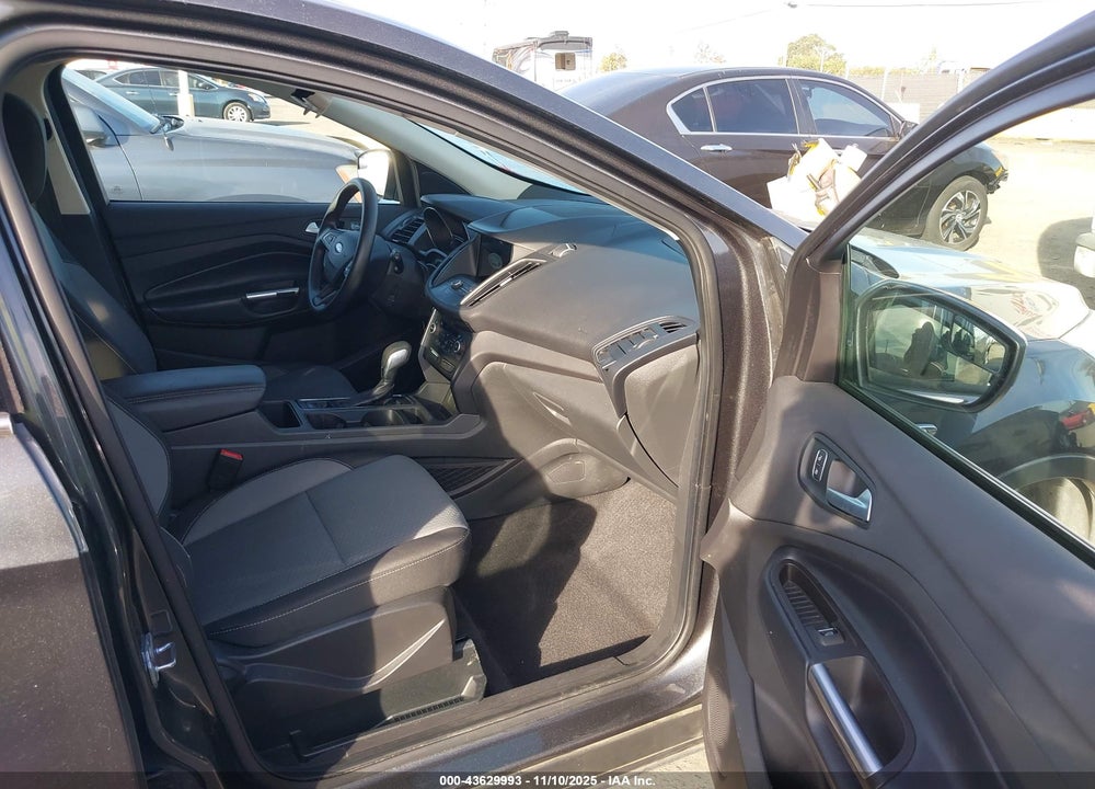 2019 FORD ESCAPE SE VIN: 1FMCU0GDXKUB64423