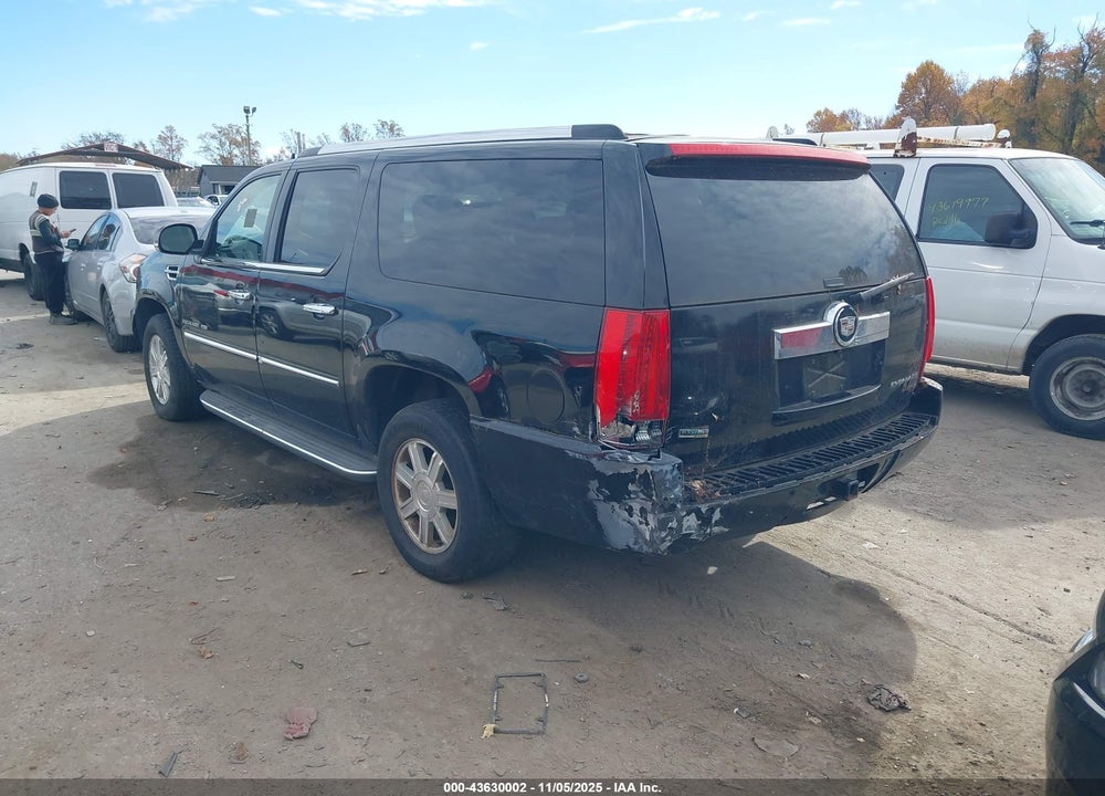 2011 CADILLAC ESCALADE ESV VIN: 1GYS4GEF9BR156436