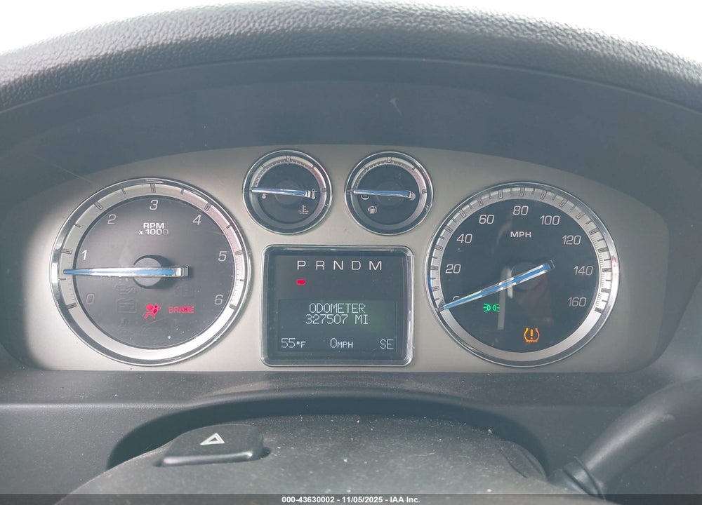 2011 CADILLAC ESCALADE ESV VIN: 1GYS4GEF9BR156436