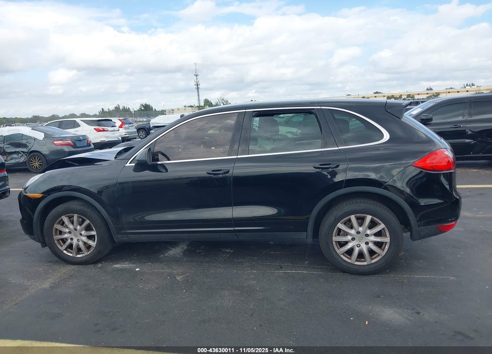 2011 PORSCHE CAYENNE VIN: WP1AA2A24BLA09765
