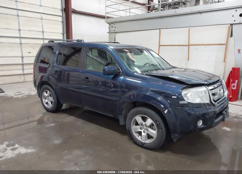 2011 HONDA PILOT EX VIN: 5FNYF4H45BB103063