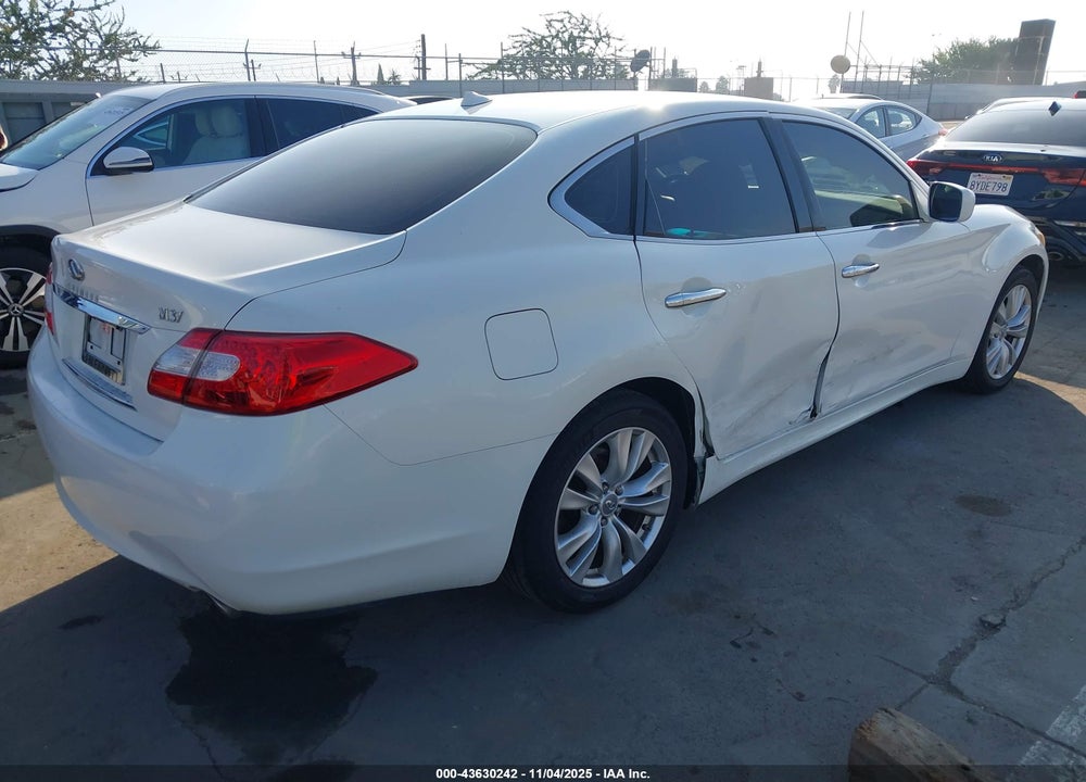 2011 INFINITI M37 VIN: JN1BY1AP2BM321233