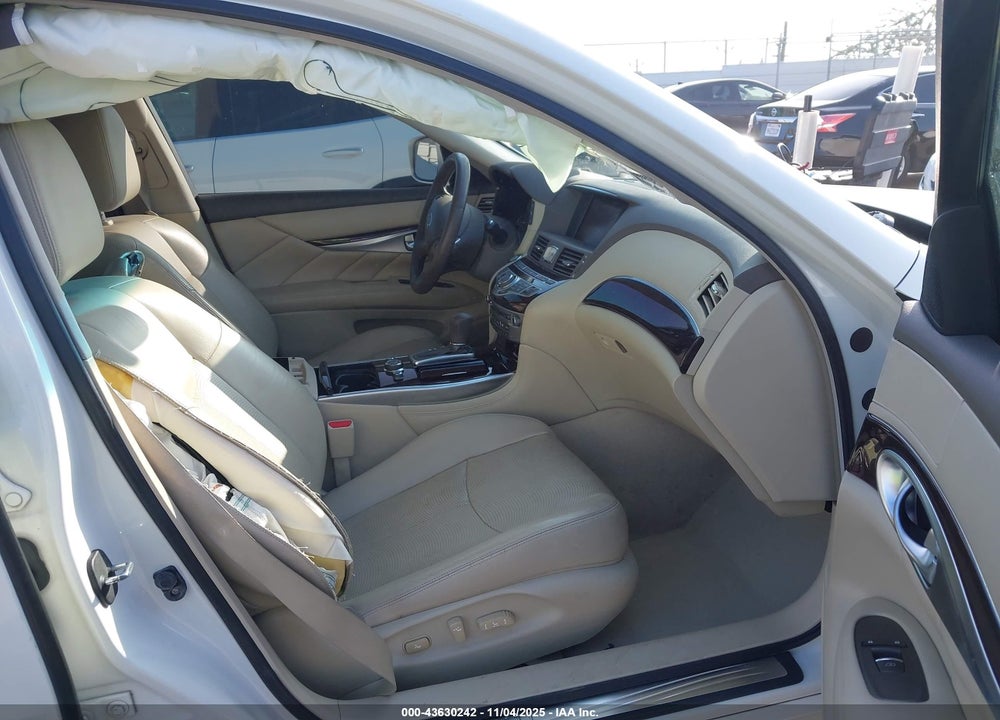 2011 INFINITI M37 VIN: JN1BY1AP2BM321233