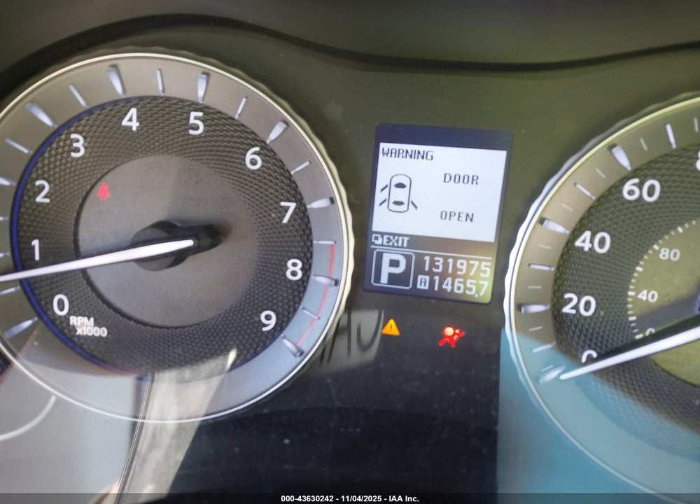 2011 INFINITI M37 VIN: JN1BY1AP2BM321233