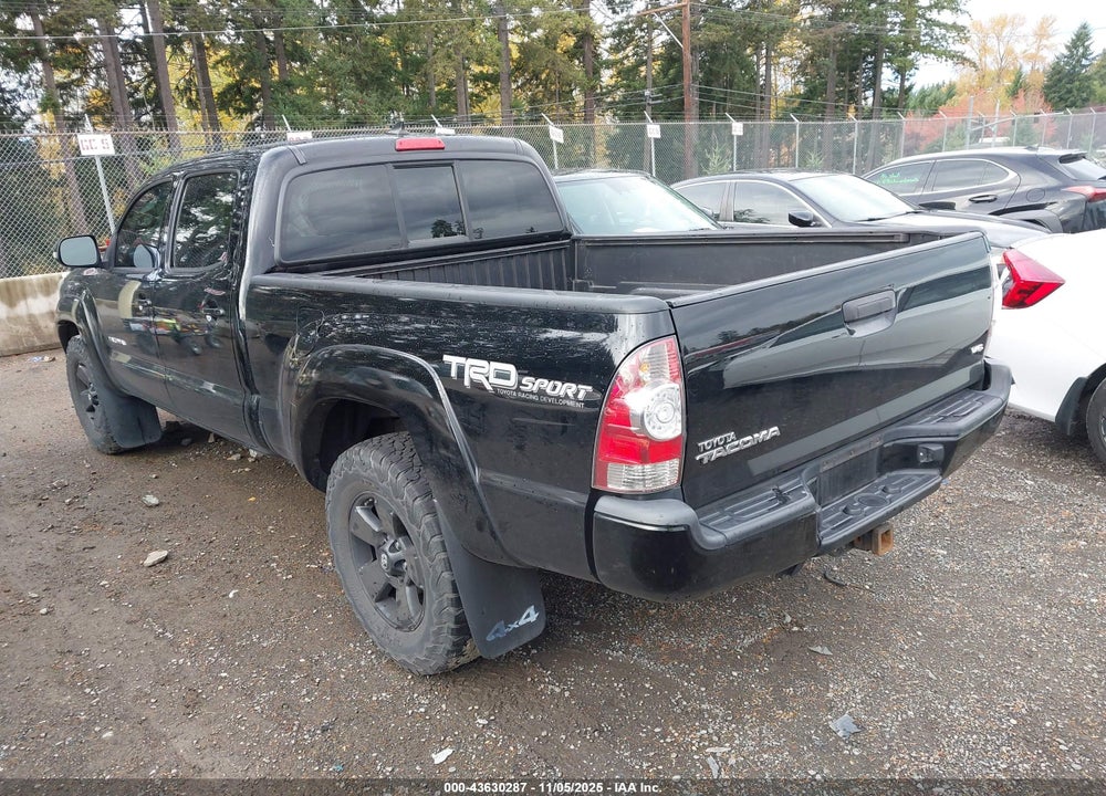 2015 TOYOTA TACOMA V6 VIN: 5TFMU4FN3FX028827