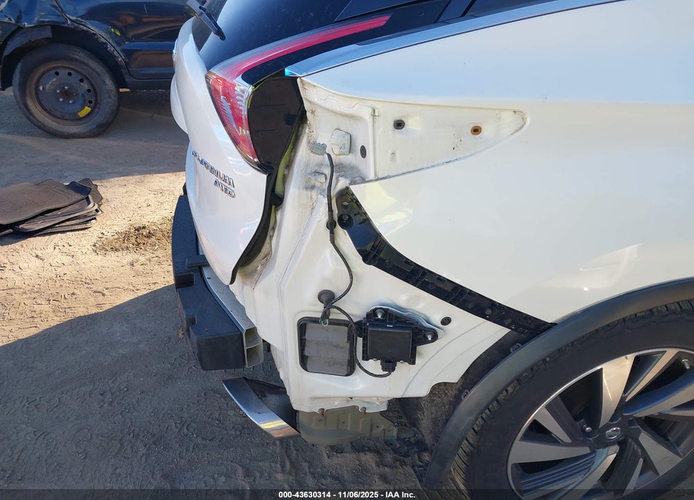 2017 NISSAN MURANO PLATINUM VIN: 5N1AZ2MH2HN106174