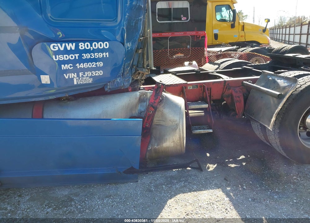 2014 FREIGHTLINER CASCADIA 125 VIN: 3AKJGLD57ESFJ9320