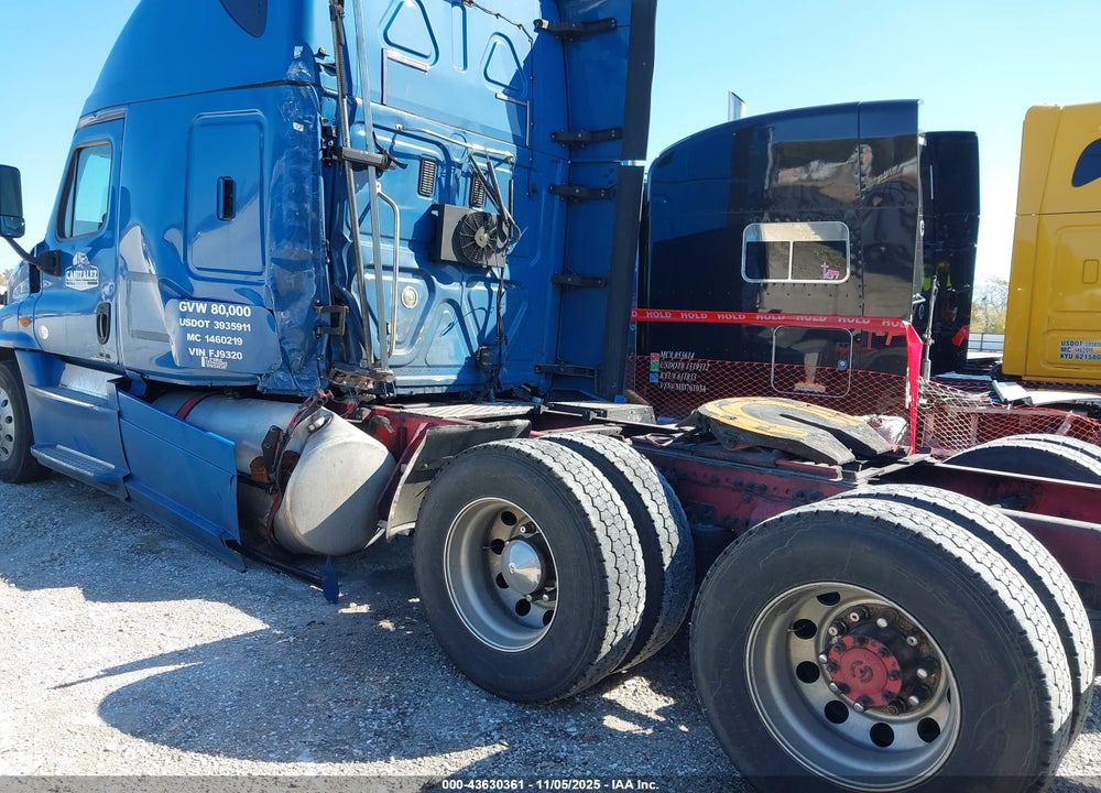 2014 FREIGHTLINER CASCADIA 125 VIN: 3AKJGLD57ESFJ9320