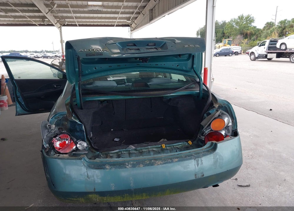2002 NISSAN ALTIMA 2.5 S VIN: 1N4AL11D02C158607
