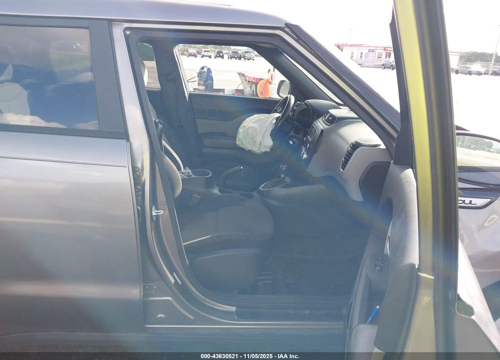 2016 KIA SOUL VIN: KNDJN2A22G7315840