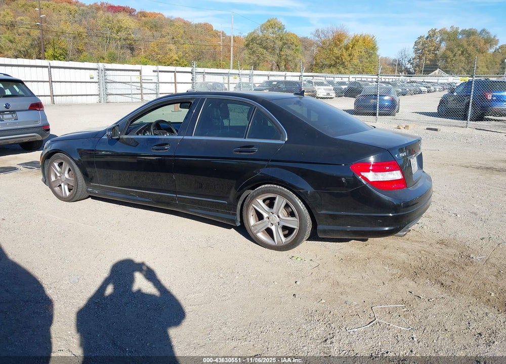2011 MERCEDES-BENZ C 300 LUXURY 4MATIC/SPORT 4MATIC VIN: WDDGF8BB6BR173262