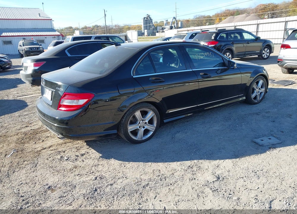 2011 MERCEDES-BENZ C 300 LUXURY 4MATIC/SPORT 4MATIC VIN: WDDGF8BB6BR173262