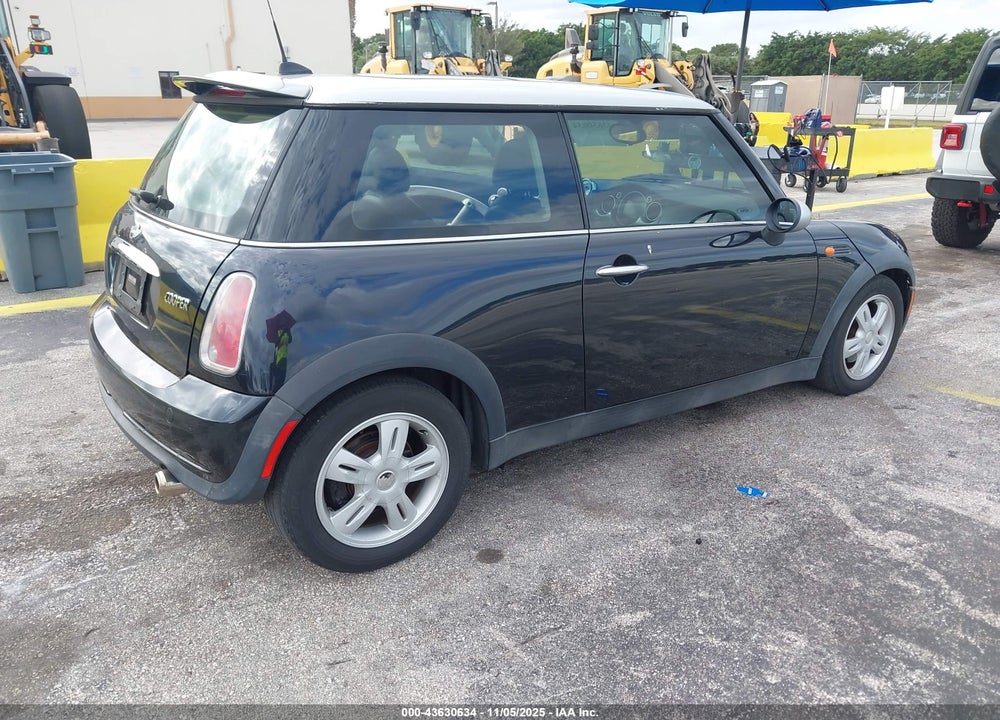 2006 MINI COOPER VIN: WMWRC33586TJ78279