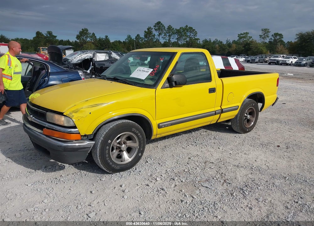 2000 CHEVROLET S-10 LS VIN: 1GCCS14W8YK199763