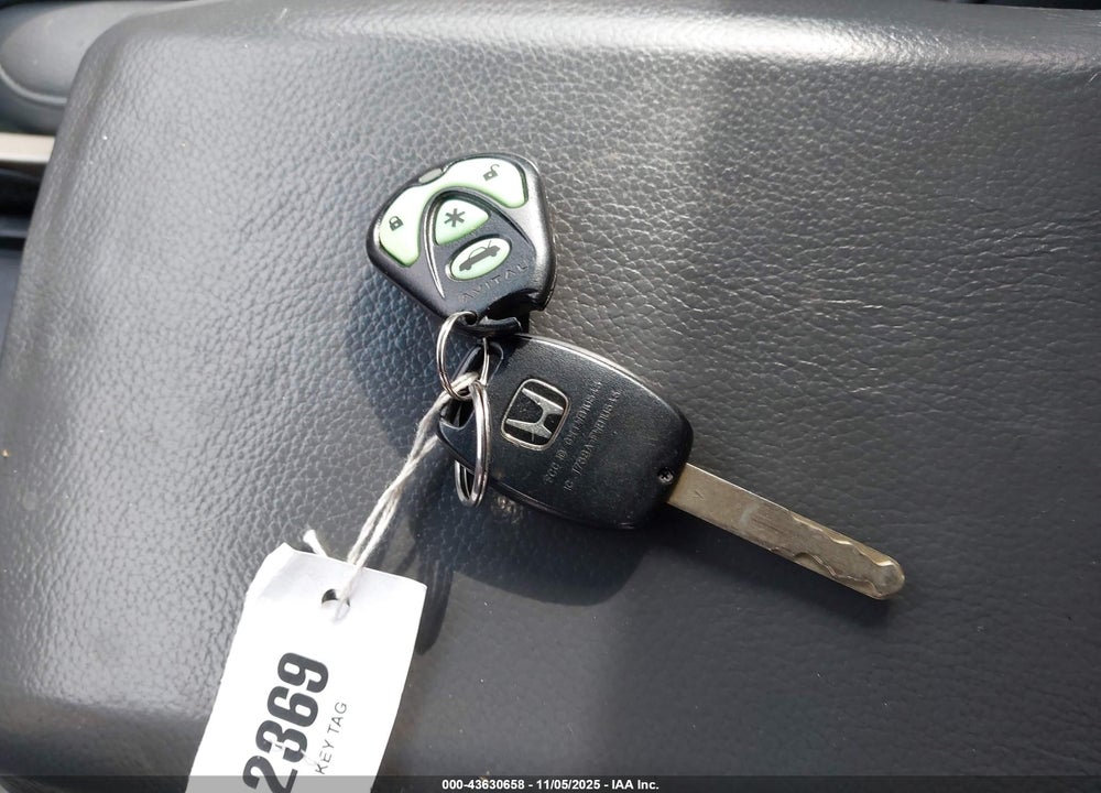 2007 HONDA PILOT EX-L VIN: 2HKYF18787H528584