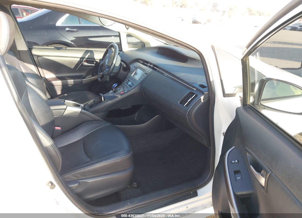 2015 TOYOTA PRIUS PERSONA SERIES SPECIAL EDITION VIN: JTDKN3DU7F0404043