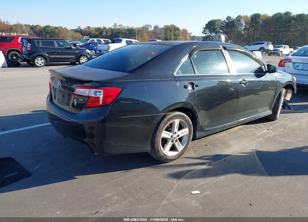 2013 TOYOTA CAMRY SE VIN: 4T1BF1FK2DU716432