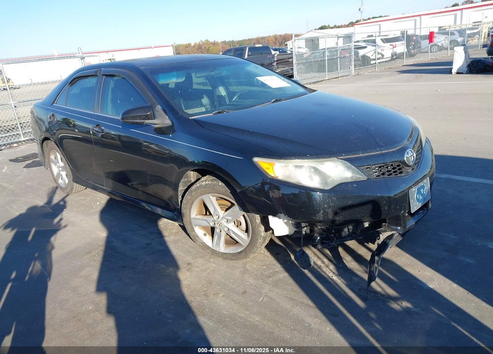 2013 TOYOTA CAMRY SE VIN: 4T1BF1FK2DU716432