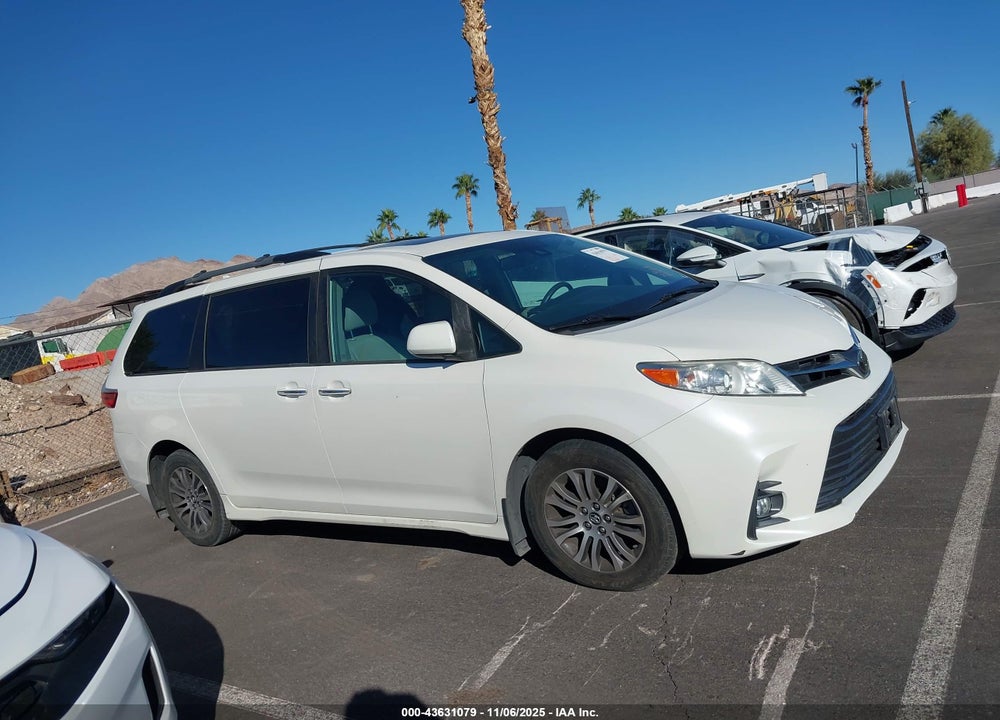 2019 TOYOTA SIENNA XLE 8 PASSENGER VIN: 5TDYZ3DC1KS020157