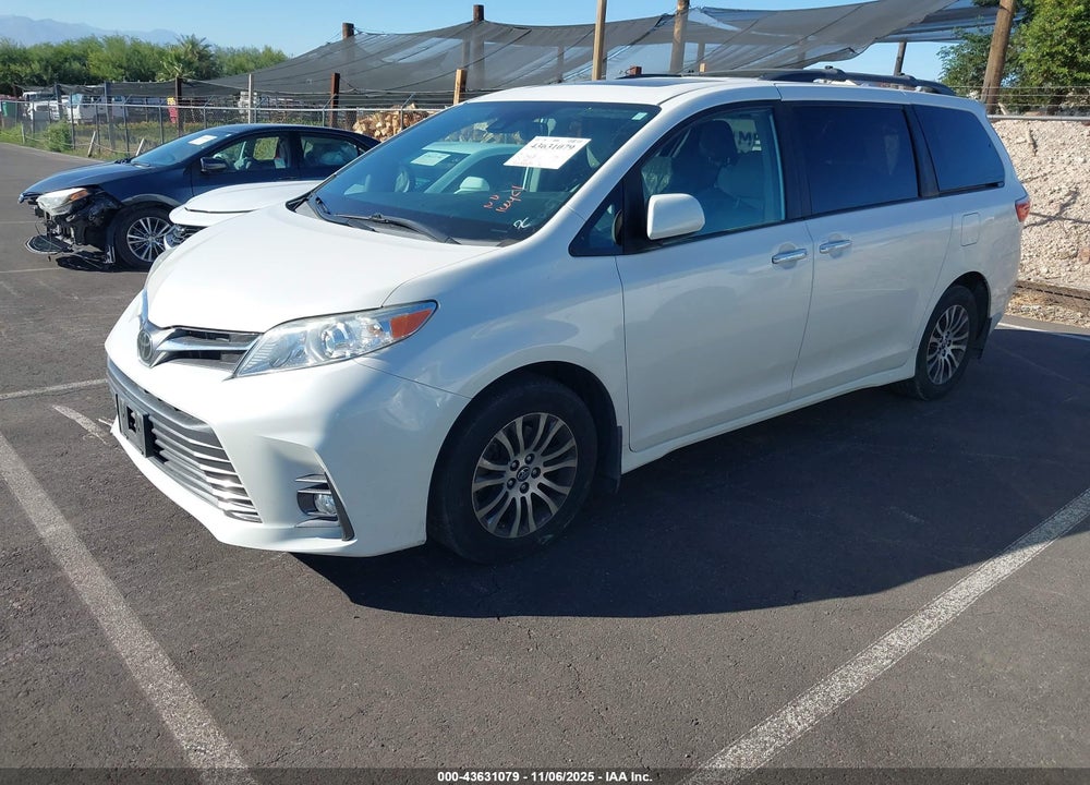 2019 TOYOTA SIENNA XLE 8 PASSENGER VIN: 5TDYZ3DC1KS020157
