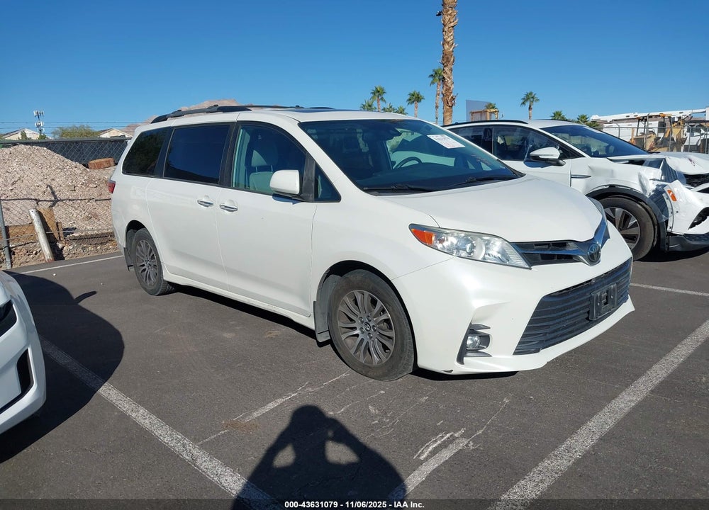 2019 TOYOTA SIENNA XLE 8 PASSENGER VIN: 5TDYZ3DC1KS020157