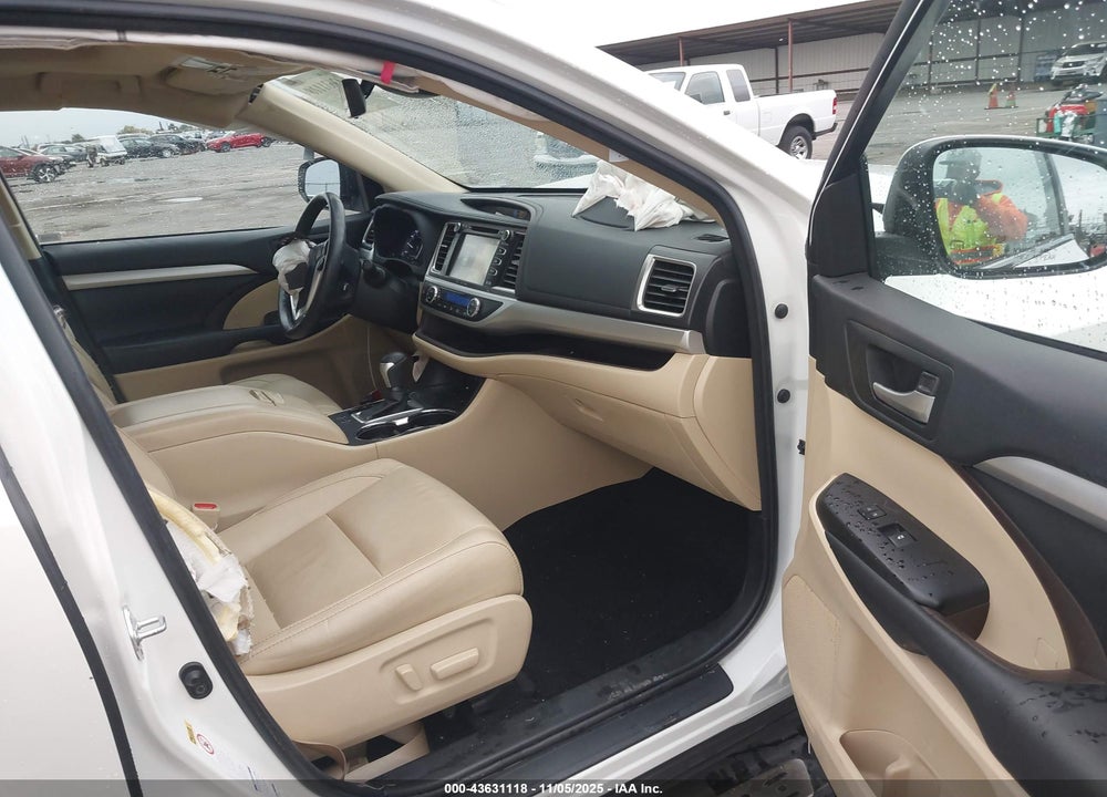 2017 TOYOTA HIGHLANDER XLE VIN: 5TDJZRFH7HS450846