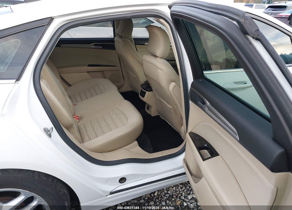 2016 FORD FUSION SE VIN: 3FA6P0H77GR196364