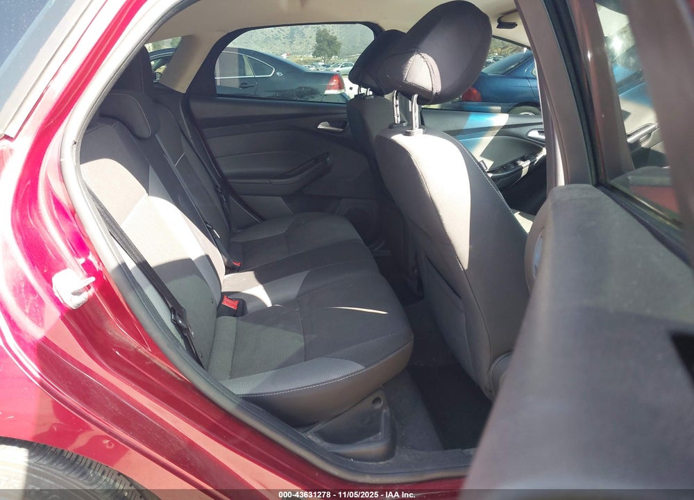 2013 FORD FOCUS VIN: 1FADP3K25DL374417