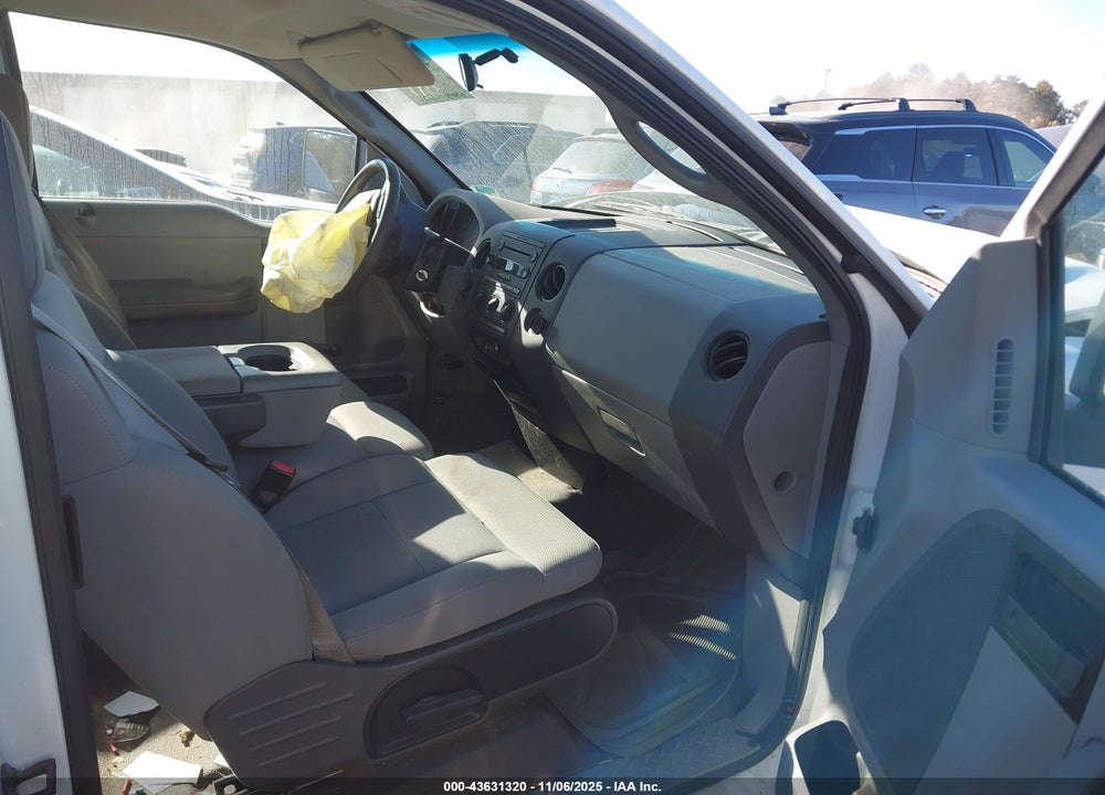 2005 FORD F-150 VIN: 1FTRX12W75NA34604