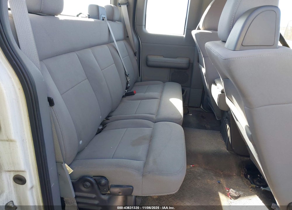 2005 FORD F-150 VIN: 1FTRX12W75NA34604