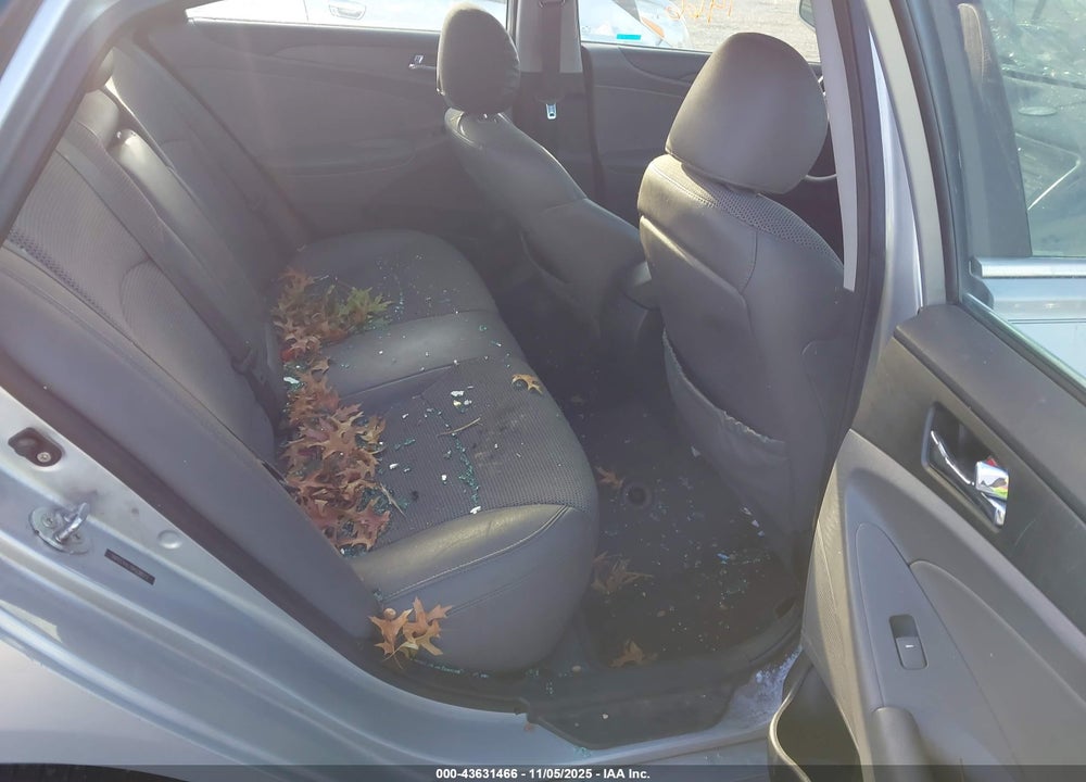2011 HYUNDAI SONATA SE VIN: 5NPEC4AC7BH238513