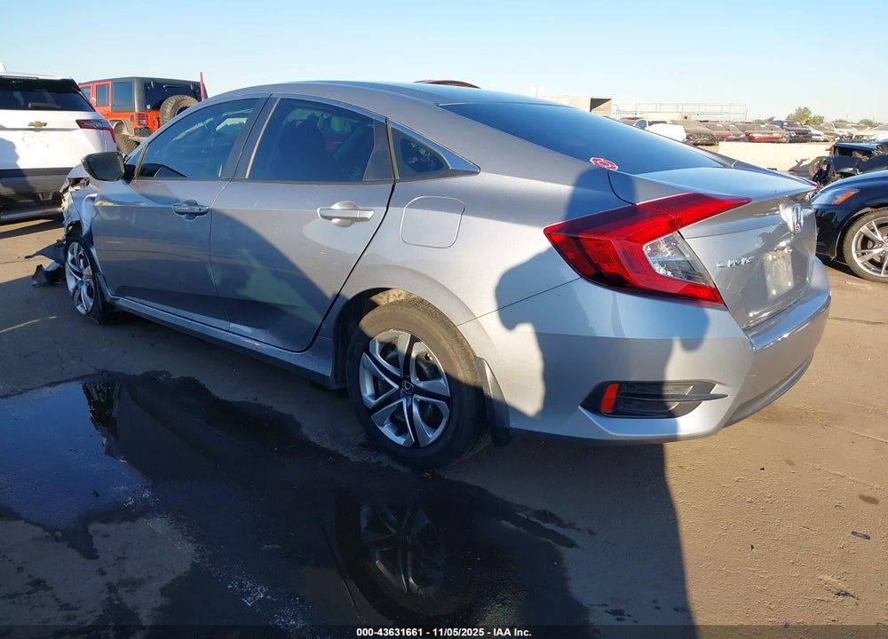 2018 HONDA CIVIC LX VIN: 2HGFC2F50JH557554