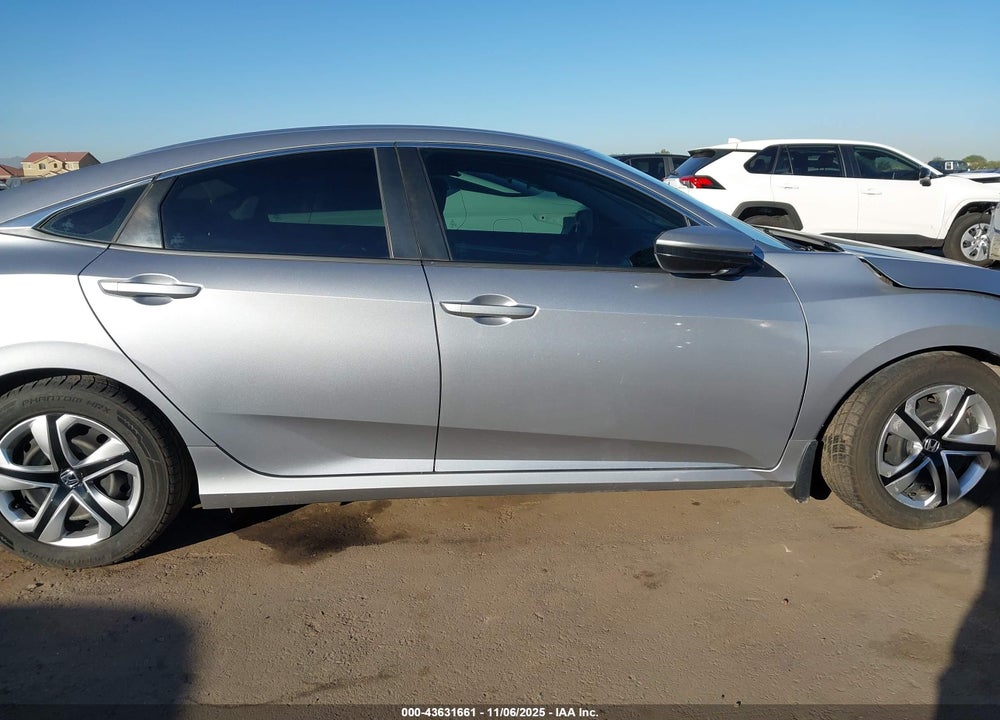 2018 HONDA CIVIC LX VIN: 2HGFC2F50JH557554